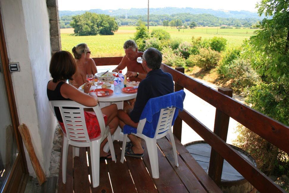 Naturist Hotel Peyraille Libaros Extérieur photo